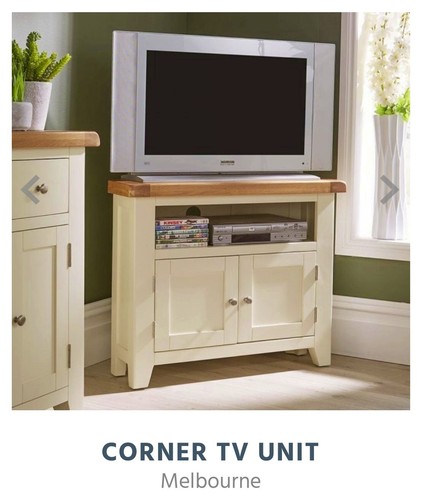 Melbourne corner unit with - tv,